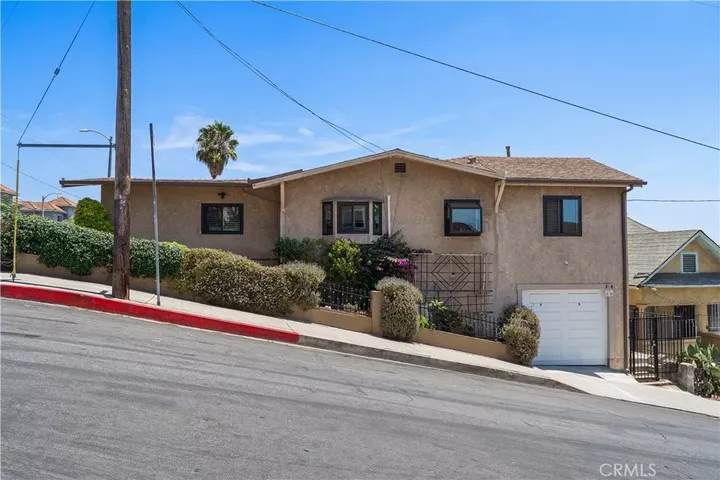 Property Photo: 1024 Figueroa Terrace CA 90012