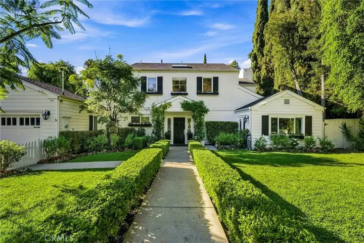 Property Photo:  14647 Valley Vista Boulevard  CA 91403 