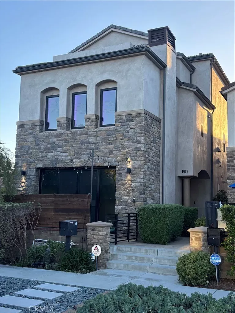 Property Photo:  1017 Delaware  CA 92648 