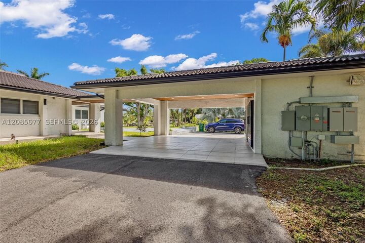 Property Photo:  3351 SW 132nd Ave  FL 33027 