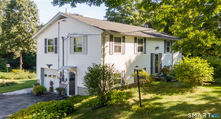 Property Photo:  1 Corttiss Road  CT 06255 