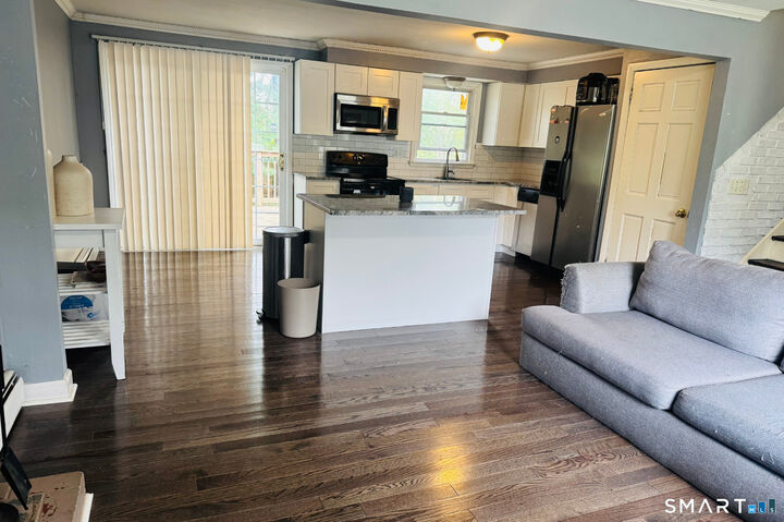 Property Photo: 152 Bay Avenue CT 06053