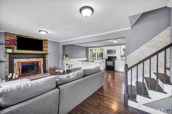 Property Photo: 152 Bay Avenue CT 06053