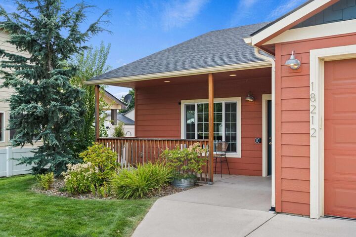 Property Photo:  18212 E Riverway Ave  WA 99016 