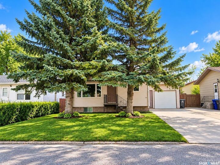 Property Photo:  151 Memorial Drive  SK S0J 2M0 