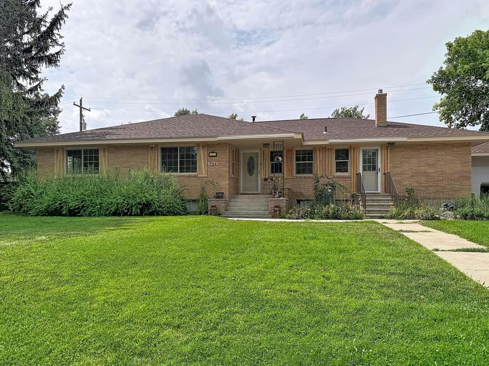 Property Photo:  344 N Desmet Avenue  WY 82834 