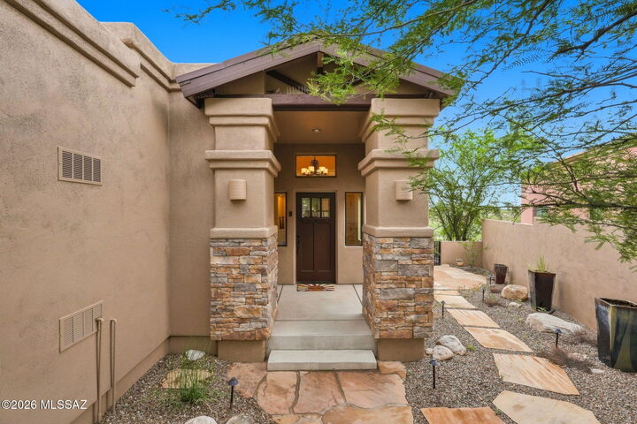 Property Photo:  922 E Vault Mine Court  AZ 85614 