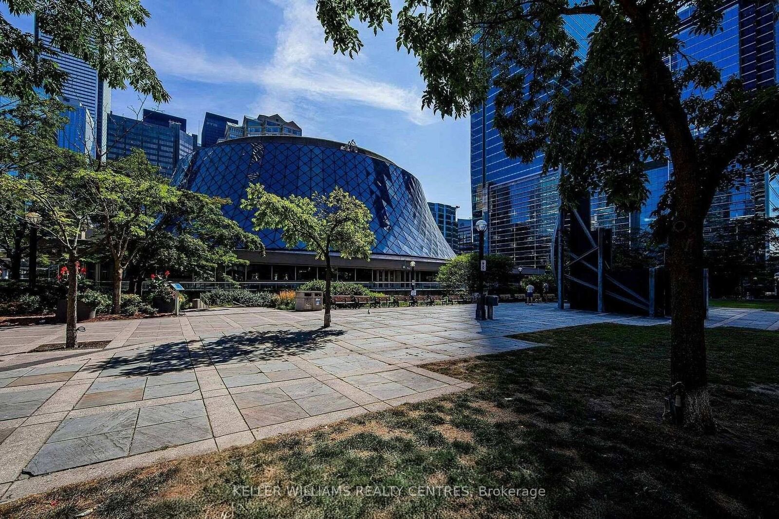 Property Photo: 224 King Street West Street W 501 ON M5H 0A6