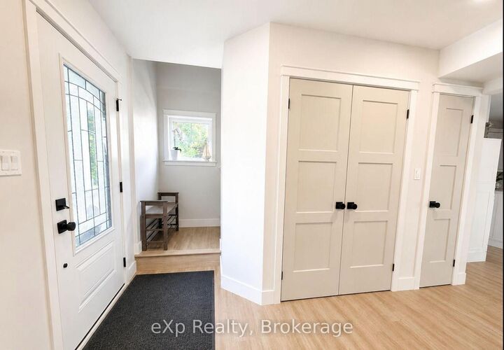Property Photo:  340 Nelson Street A Upper  ON N2Z 1X7 