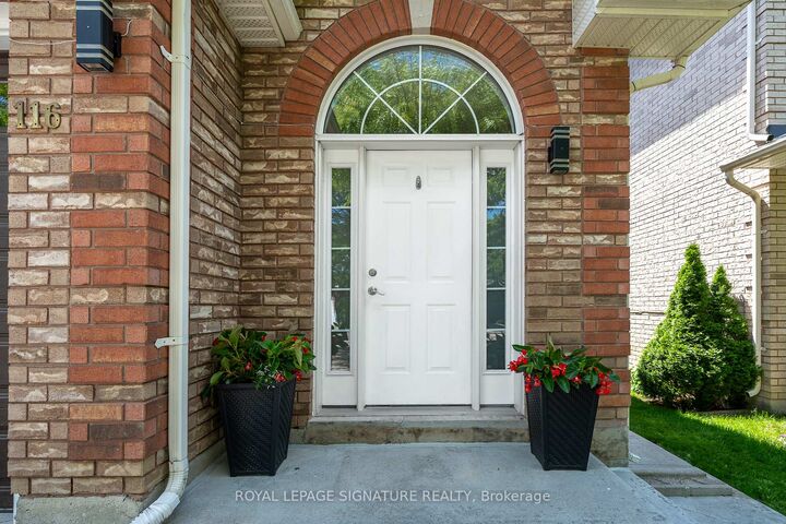 Property Photo:  116 Clearmeadow Boulevard  ON L3X 2M5 