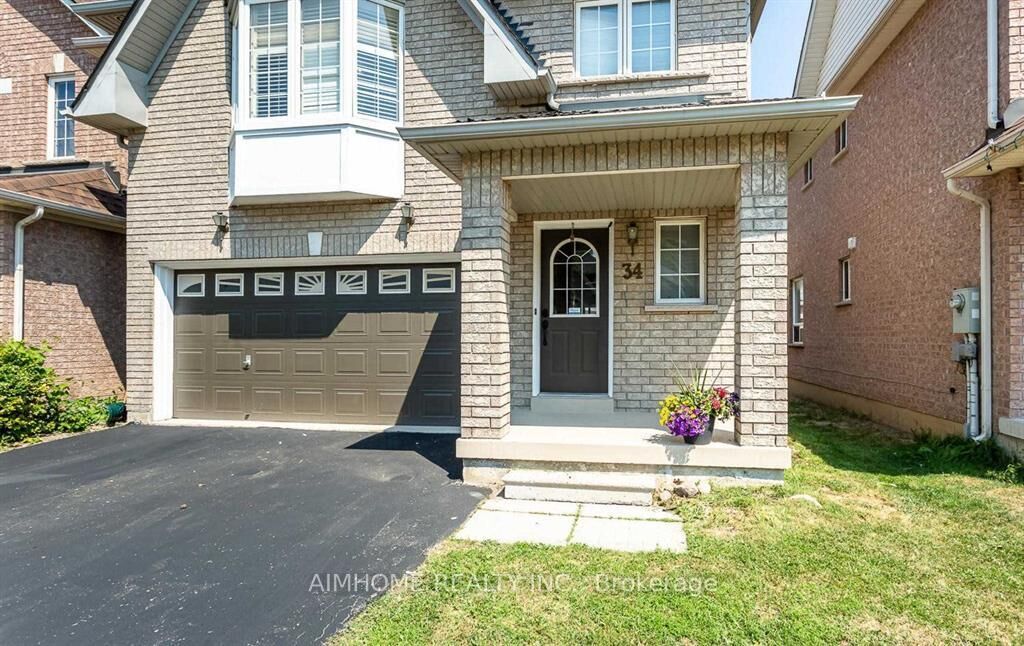 Property Photo:  34 Raymond Bartlett Avenue  ON L3R 5H7 
