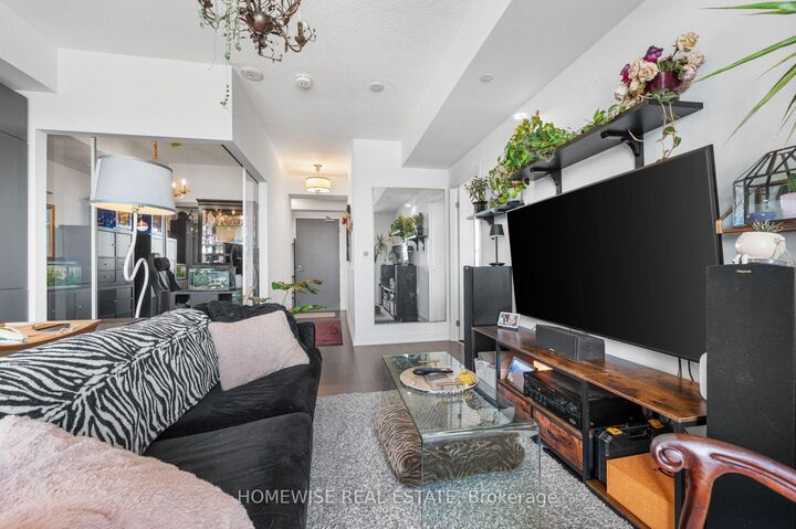 Property Photo:  20 O'Neill Road 428  ON M3C 0R2 