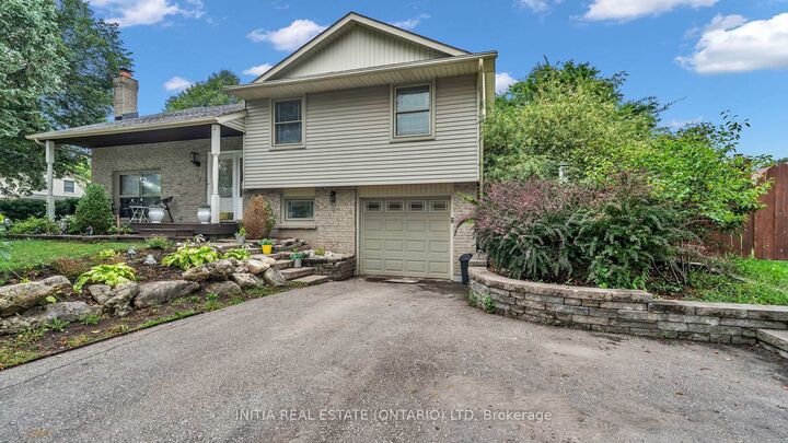 Property Photo: 47 Alayne Crescent ON N6E 2A2