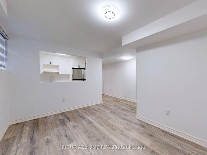 Property Photo:  125 Maria Road  ON L6E 0M1 