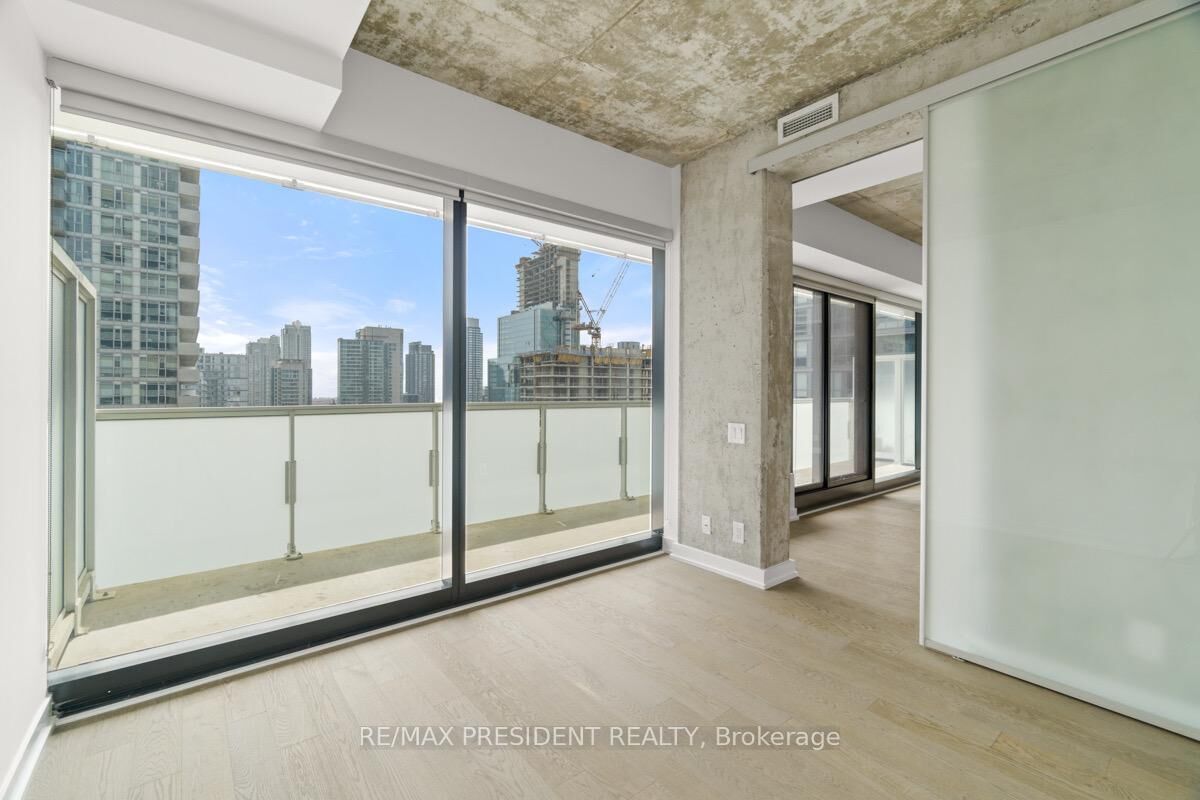 Property Photo:  11 Charlotte Street 2301  ON M5V 2H5 