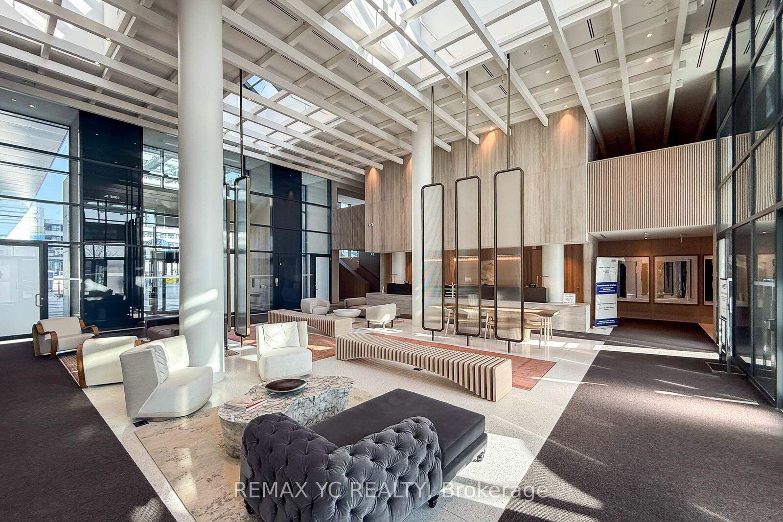 Property Photo:  195 Commerce Street 1817  ON L4K 0P9 