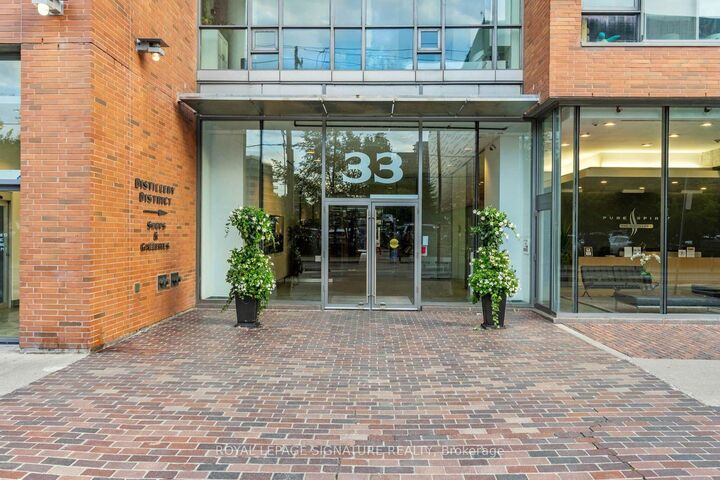 Property Photo:  33 Mill Street 210  ON M5A 3R3 