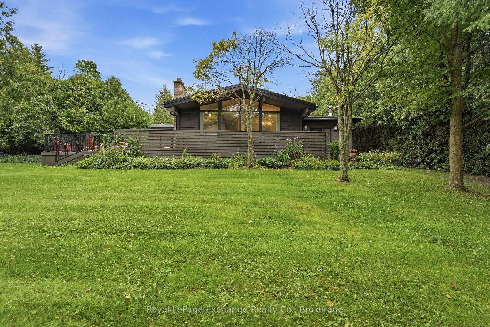 Property Photo:  243 Victoria Street  ON N0G 2T0 