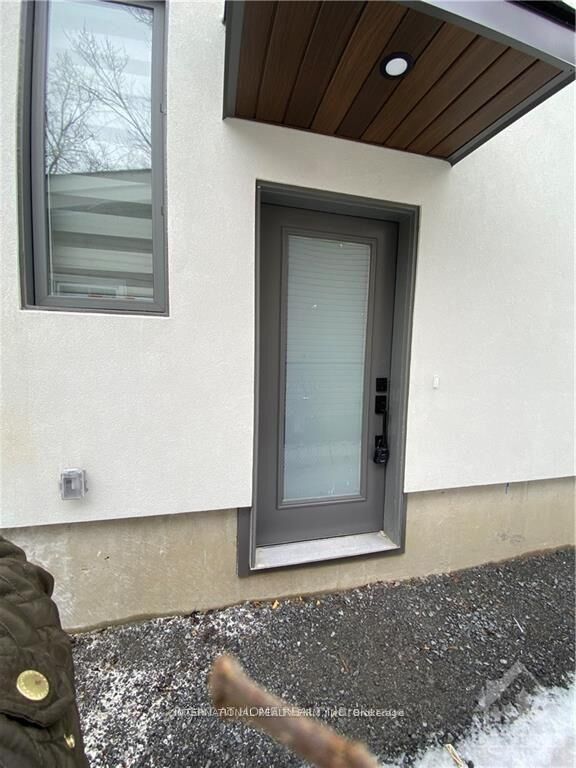 Property Photo:  79 Boyce Avenue B  ON K2B 6J1 
