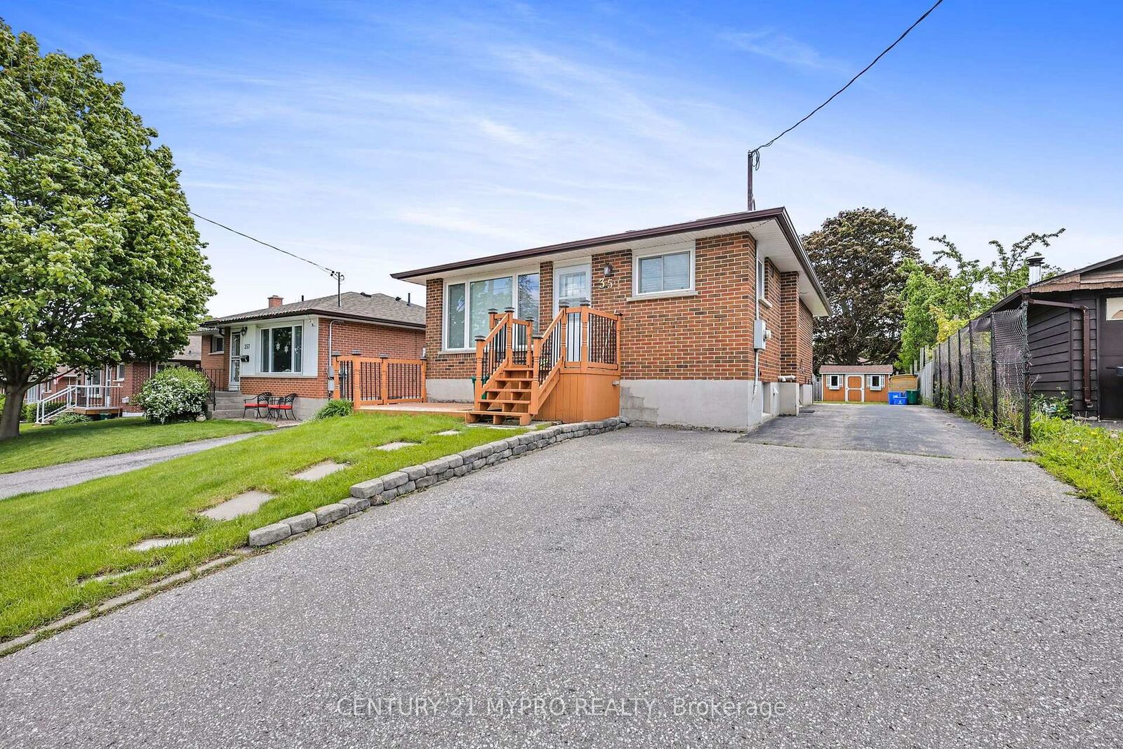 Property Photo:  Bsmt 351 Conant Street  ON L1H 3S8 