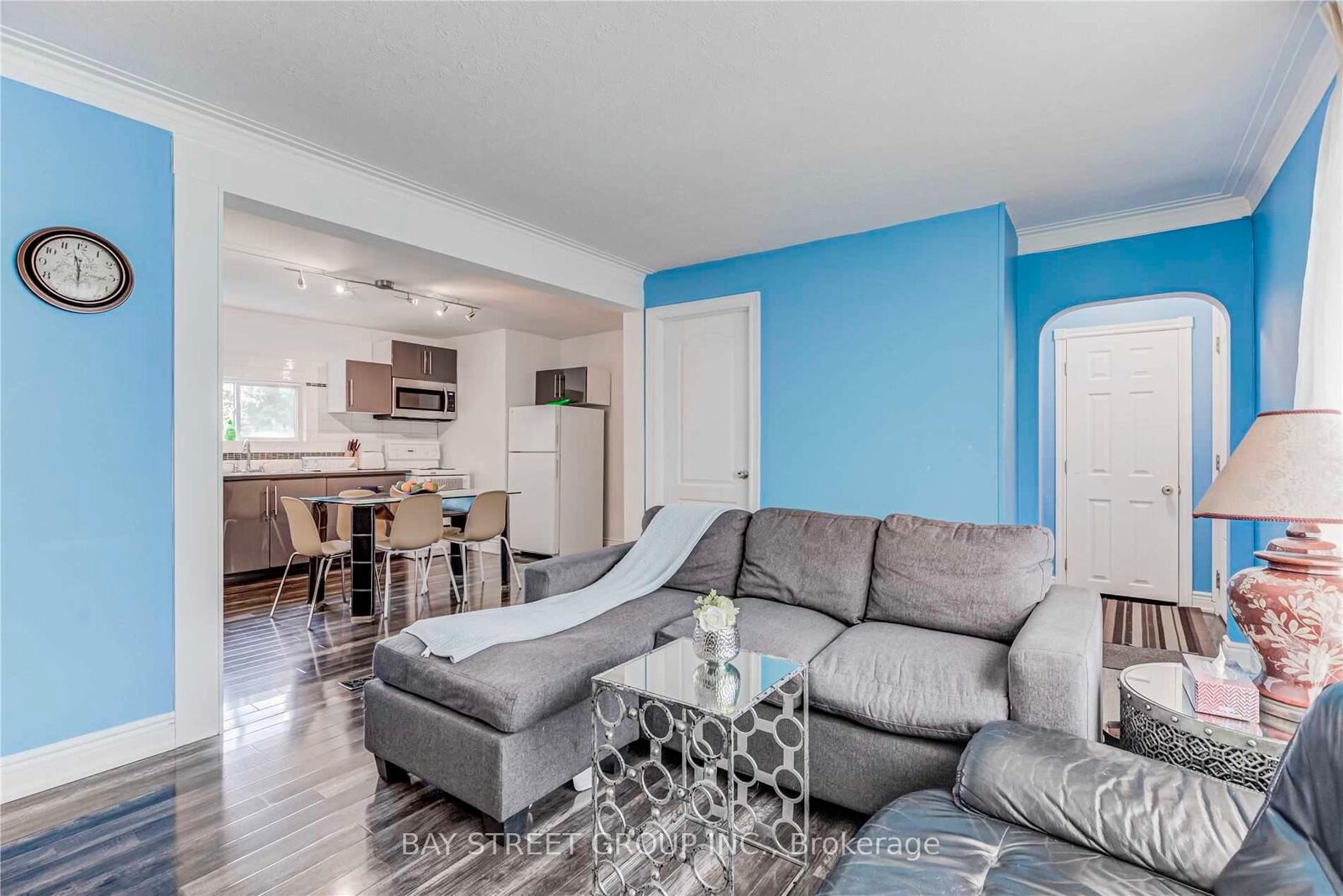 Property Photo:  378 Drewry Avenue  ON M2R 2K4 