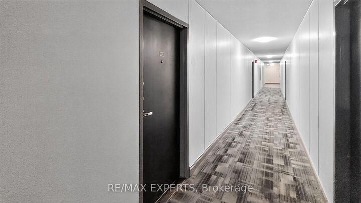 Property Photo:  390 Dixon Road 1703  ON M9R 1T4 