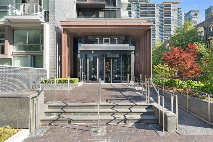 Property Photo:  101 Erskine Avenue 1105  ON M4P 0C5 