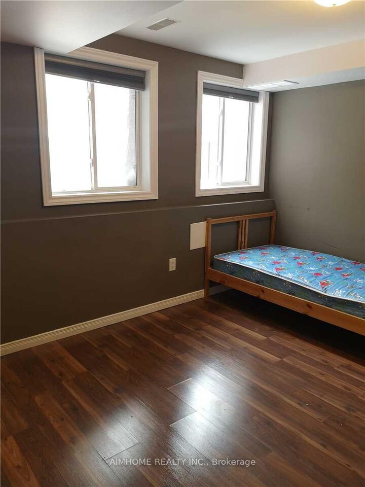 Property Photo:  28 Martell Gate Gl Unit  ON L4G 0C4 