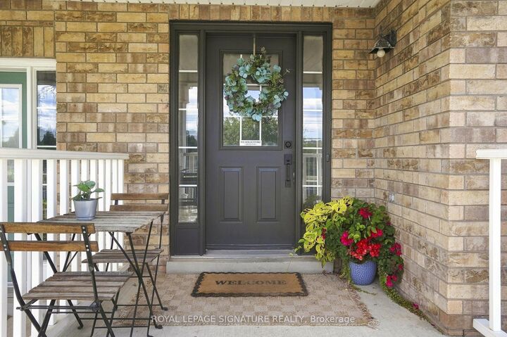 Property Photo:  1185 Chapman Crescent  ON L9T 6G2 