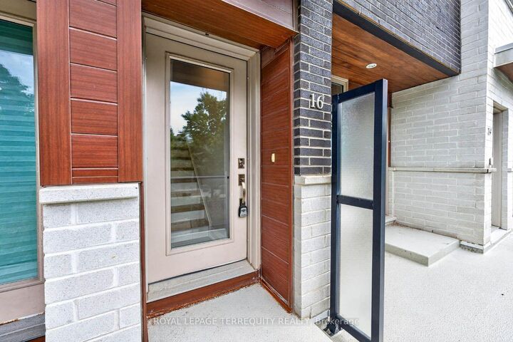 Property Photo:  780 Sheppard Avenue E 16  ON M2K 0E8 