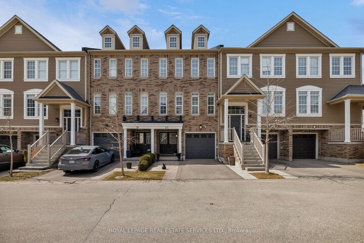 Property Photo:  4823 Thomas Alton Boulevard 20  ON L7M 0V2 