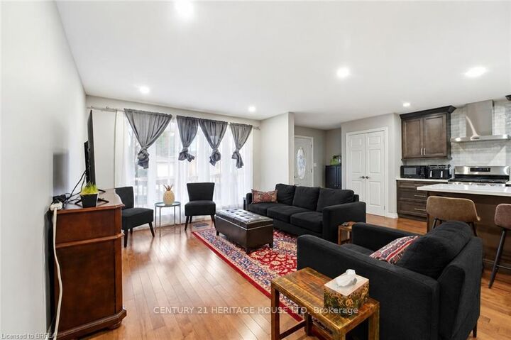 Property Photo:  179 Banbury Road  ON N3P 1E6 
