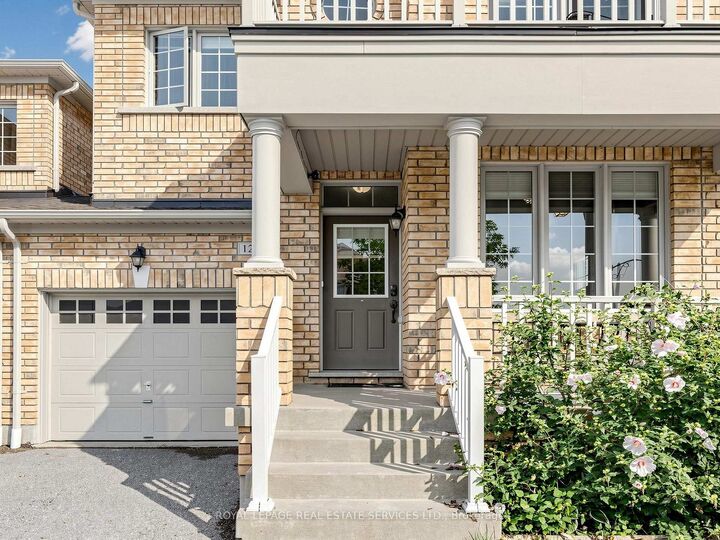 Property Photo:  122 Juglans Crescent  ON L4A 1S5 