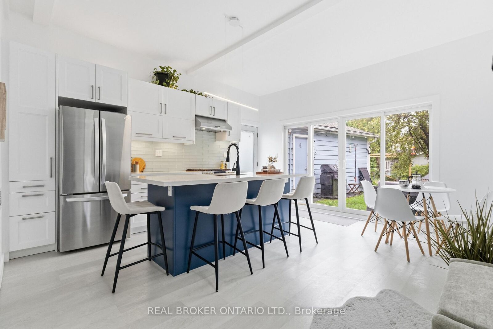 Property Photo: 78 Squires Avenue ON M4B 2R5
