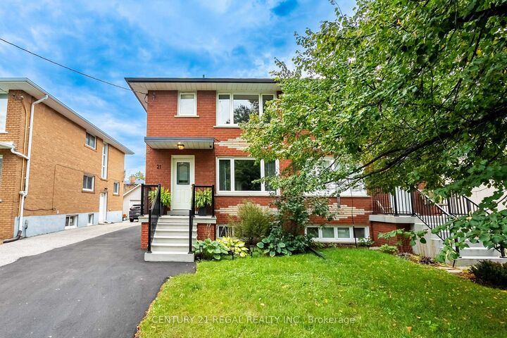 Property Photo:  21 Burlingame Road  ON M8W 1Y7 