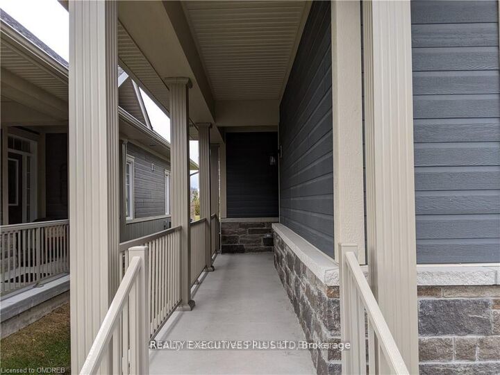Property Photo:  77 Kari Crescent  ON L9Y 0Z6 