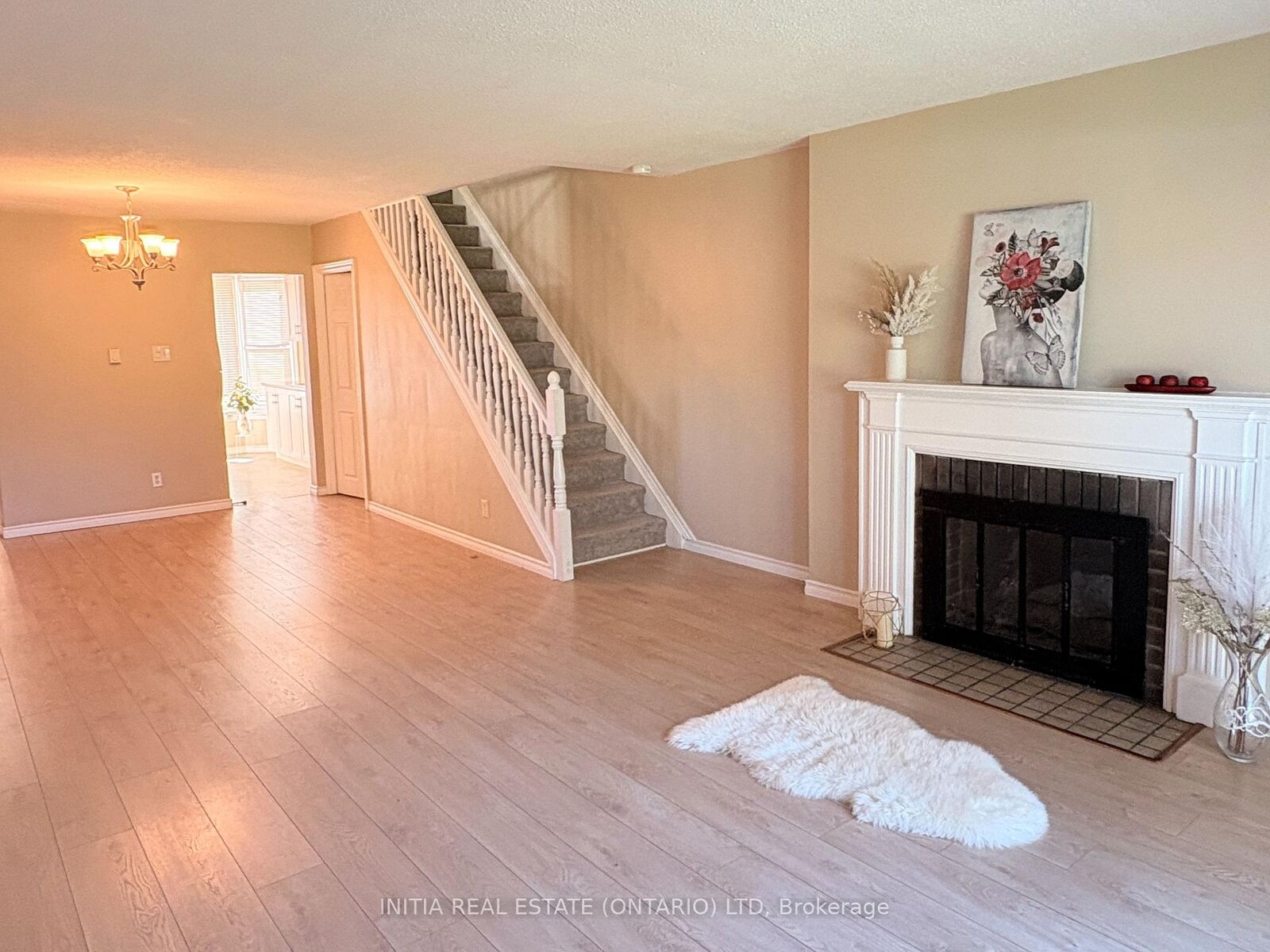 Property Photo:  47 Arbour Glen Crescent  ON N5Y 1Z9 