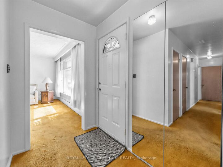 Property Photo:  68 Beacham Crescent  ON M1T 1N1 