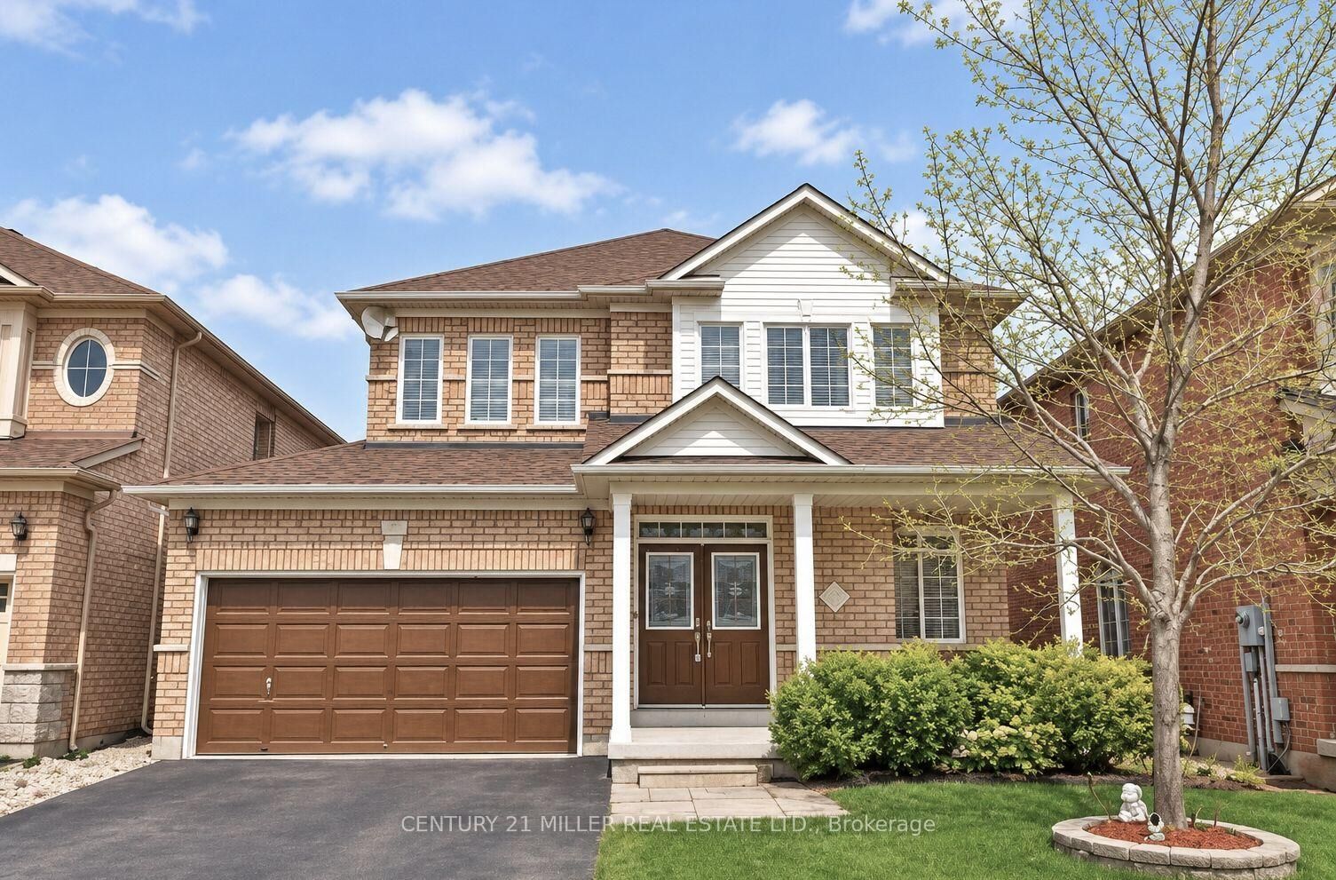 Property Photo:  5655 Kellandy Run  ON L5M 7A7 