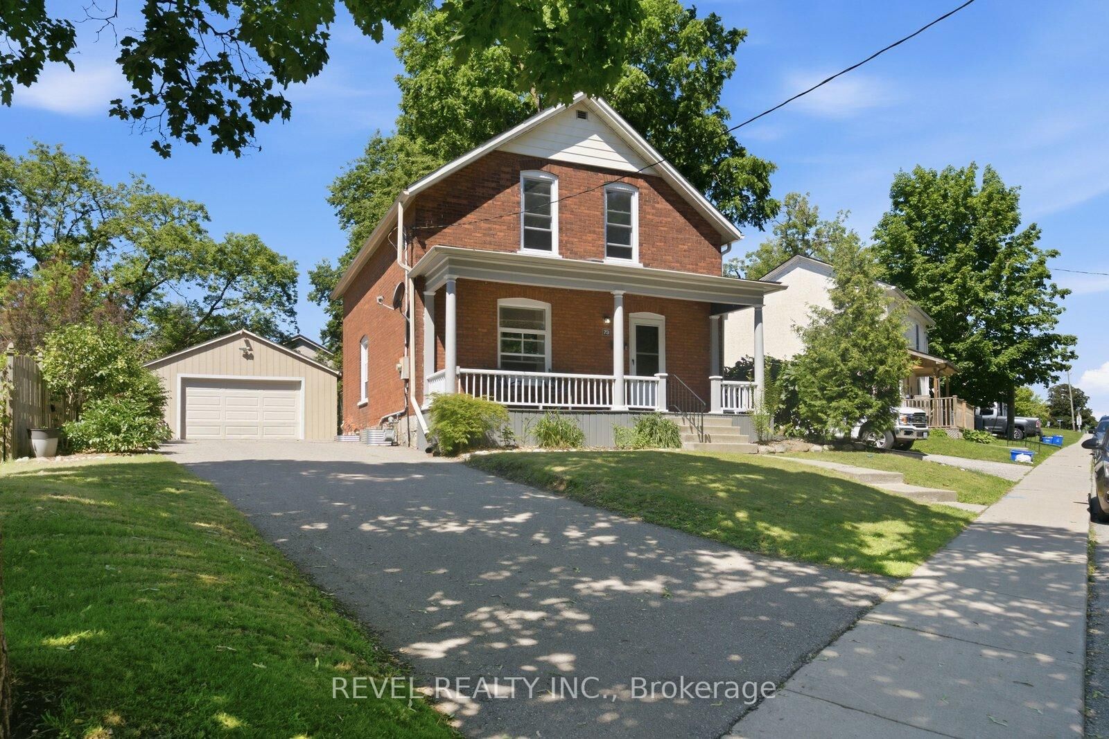 Property Photo:  73 Grand River Street S  ON N3L 2B5 