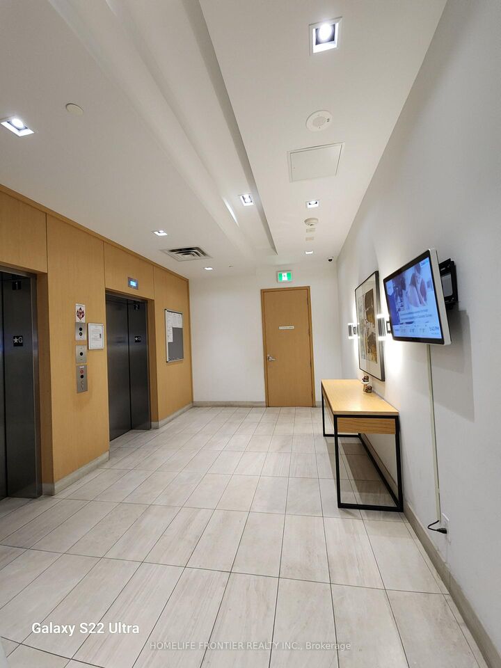 Property Photo:  150 Fairview Mall Drive 1610  ON M2J 0E7 