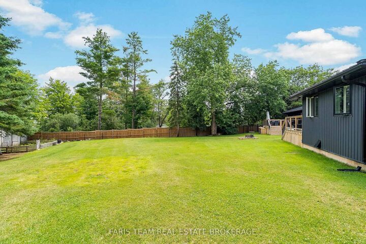 Property Photo:  223A Hickory Lane  ON L4N 4J9 