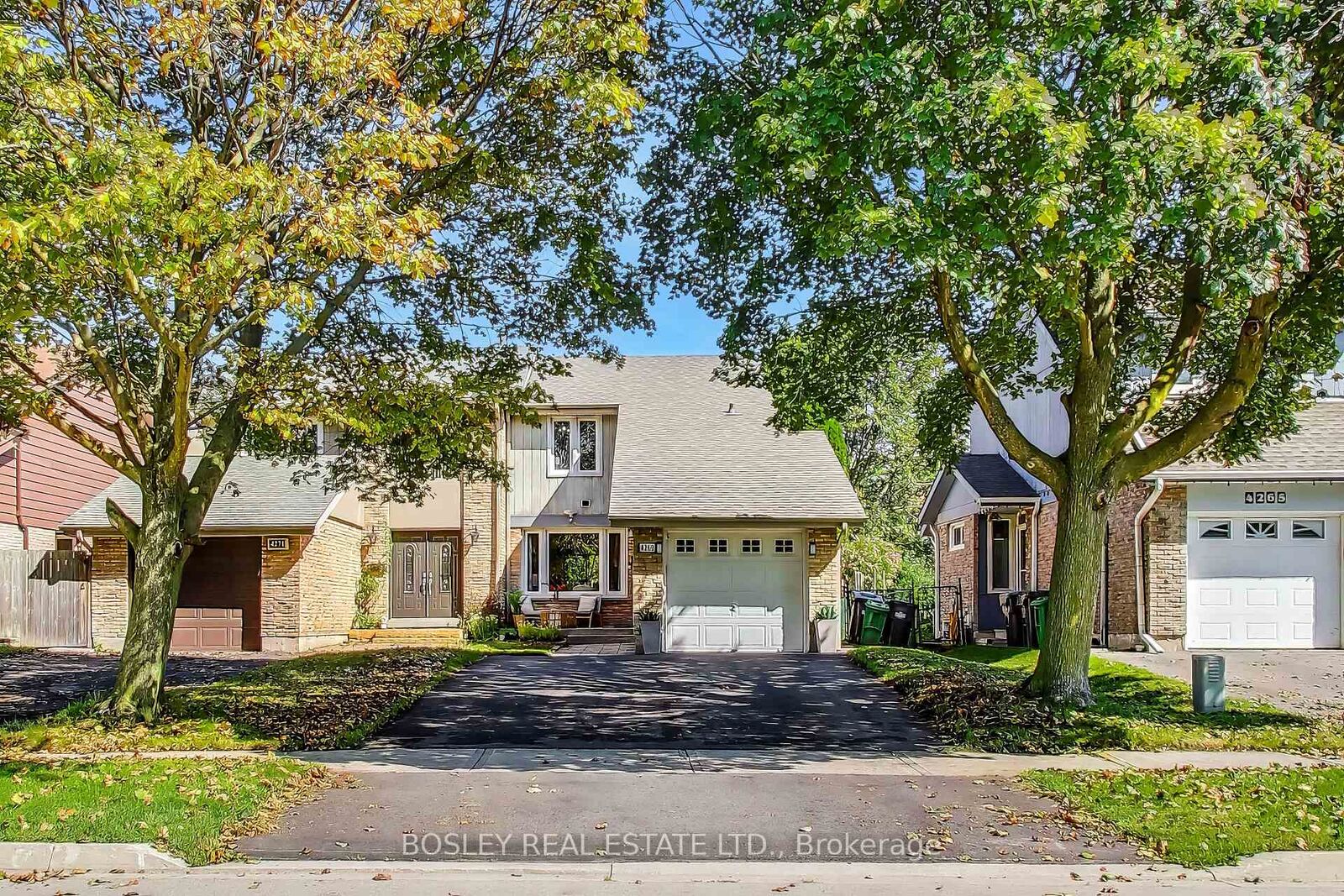 Photo de la propriété:  4269 Taffey Crescent  ON L5L 2H1 