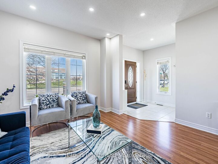 Property Photo:  11 Davos Road  ON L4H 0P4 