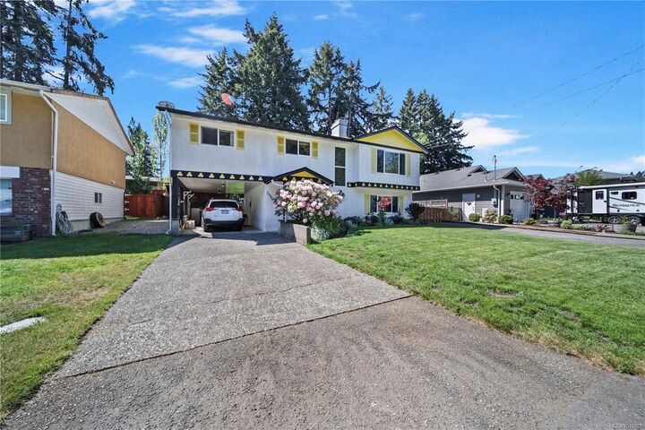 Property Photo:  3950 Dunsmuir St  BC V9Y 7T4 