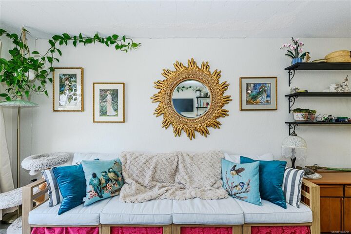 Property Photo:  3040 Pine St #207  BC V0R 1K0 