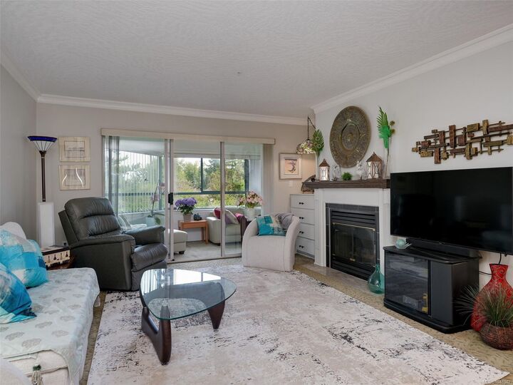 Property Photo:  1100 Union Rd #207  BC V8P 2J3 