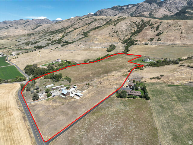Property Photo:  2035 E Maple Leaf Dr  UT 84320 