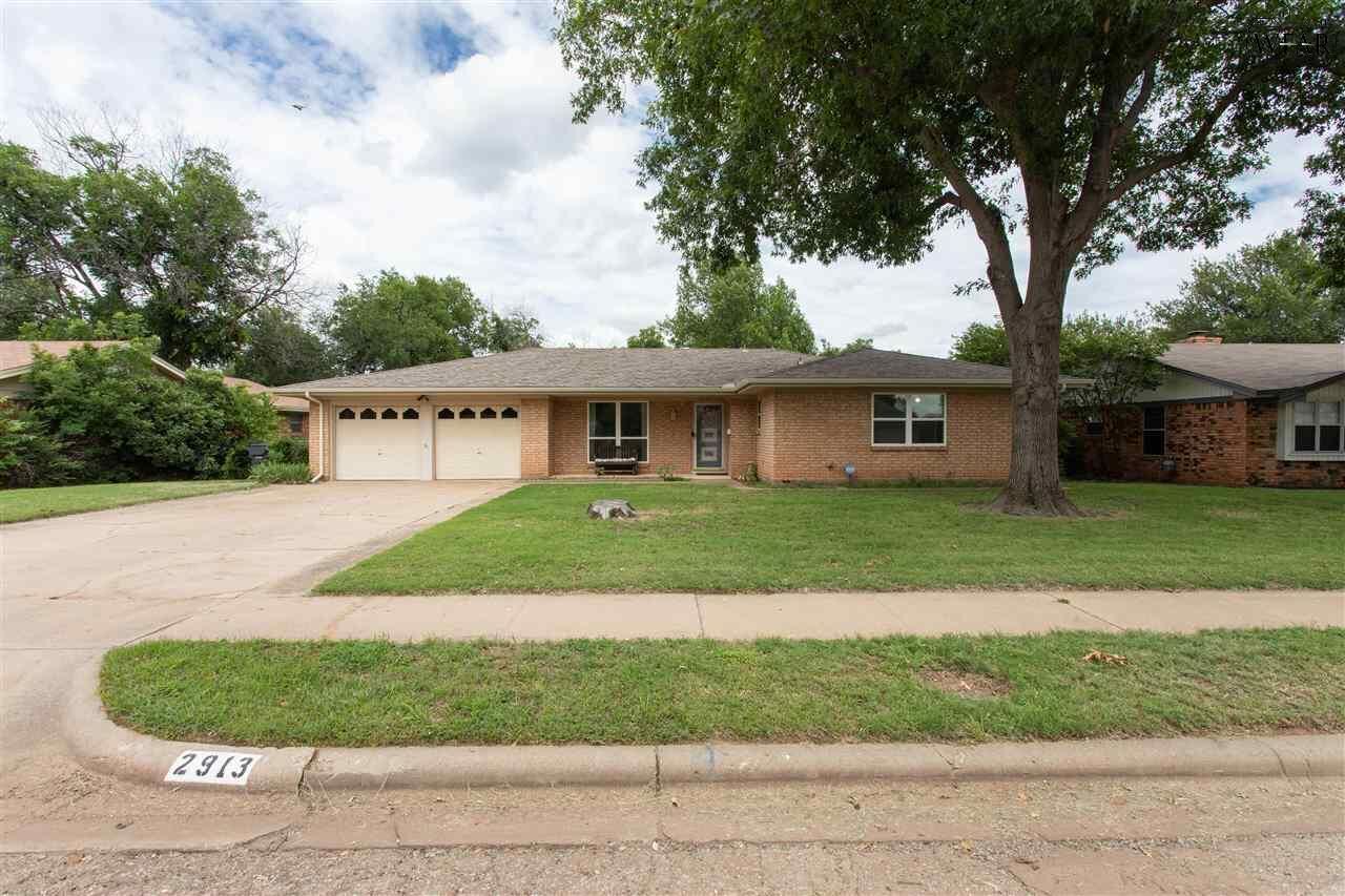 Property Photo: 2913 Radney Lane TX 76309