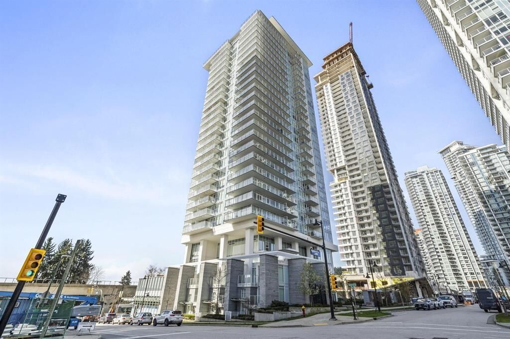Property Photo:  652 Whiting Way 2210  BC V3J 0K3 
